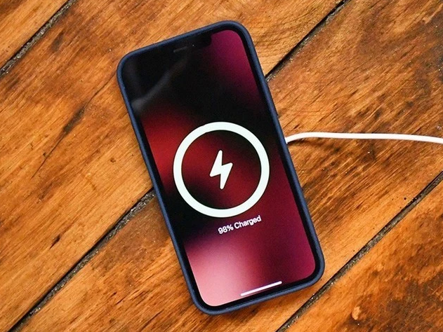 曲阳苹果手机维修分享iPhone 12可以随便充电吗 